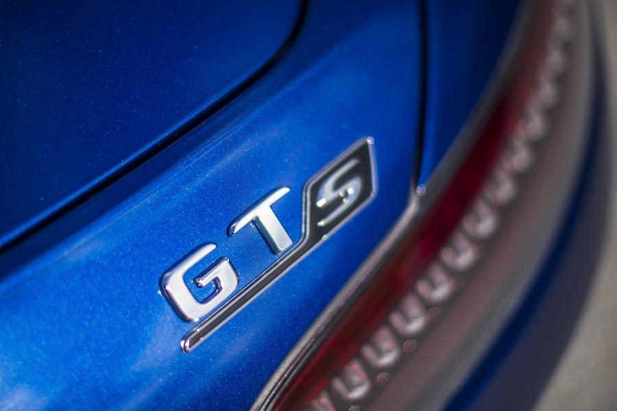 Логотип Mercedes-AMG GT S Roadster (R190) 2019 года  (UK) (фото 3 из 40)